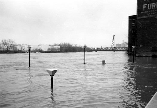 troy 1977 flood riverfront