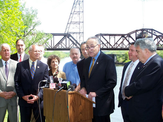 chuck schumer livingston ave bridge