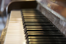 piano keyboard