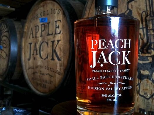 http://alloveralbany.com/assets_c/2012/07/harvest_spirits_peach_jack_bottle-thumb-525x393-11087.jpg