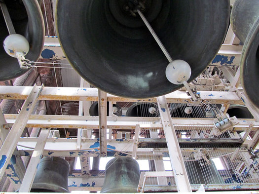 albany carillon bells looking up