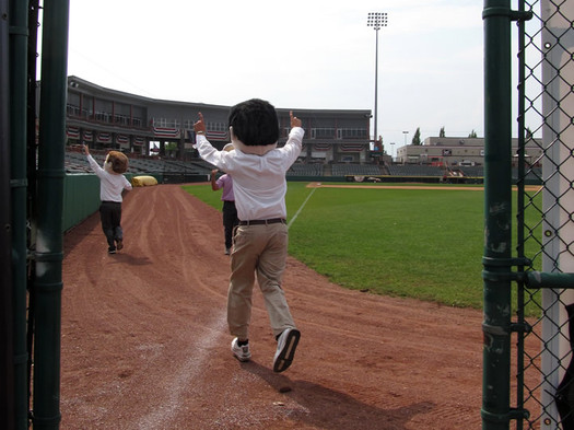 mayors mascots running