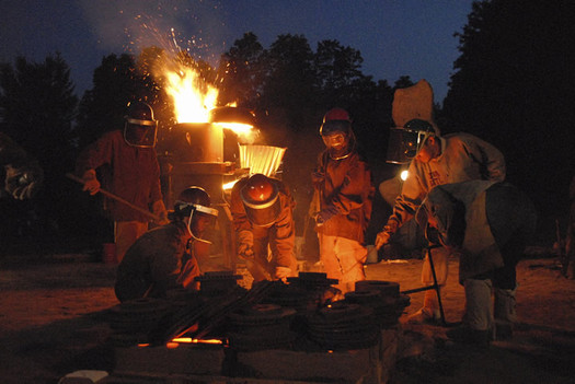 salem art works iron pour