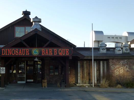 dinosaur bar-b-que exterior front 2013-March