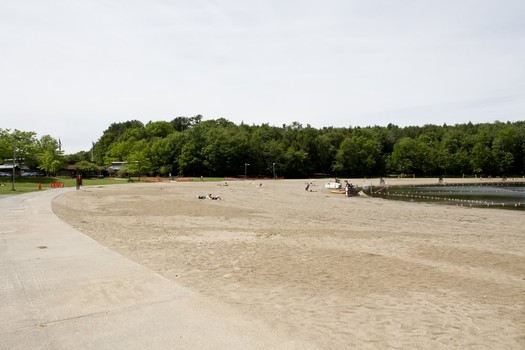 grafton lakes whole beach