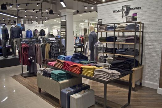 Lord and Taylor Crossgates men's store brands
