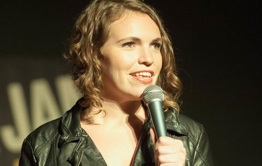 comedian beth stelling