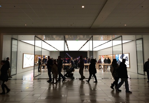 new Apple store Crossgates