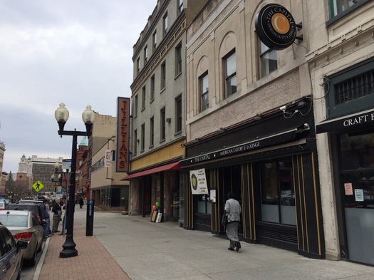 former Jillians Building exterior Pearl Street 2016-March