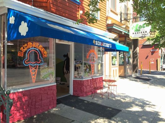 Ben and Jerry's Madison Ave Albany exterior 2016-May