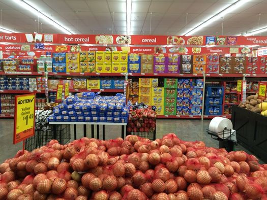 Save-A-Lot Central Ave shelves