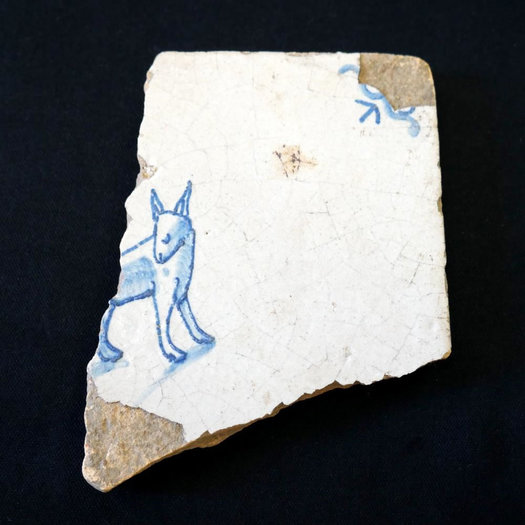 SchuylerFlatts delft tile with dog pattern