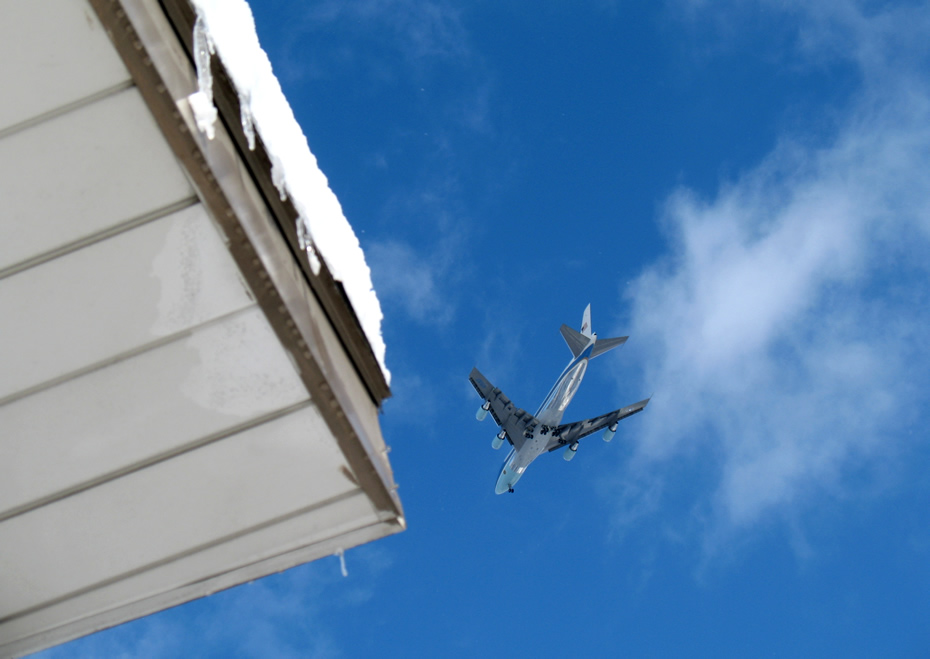 2011photos_airforce1_overhead.jpg