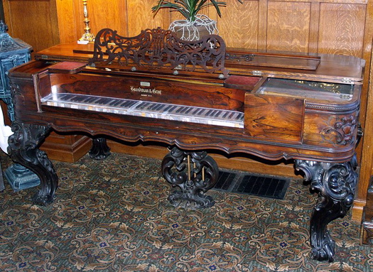 Boardman_Gray_and_Co_piano_at_Glen_Eyrie_castle.jpg