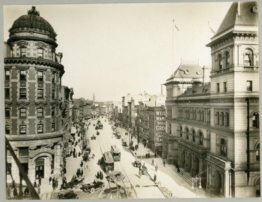Albany looking north from State Street.jpg