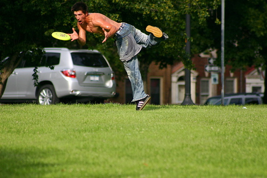 Bennett frisbee.jpg