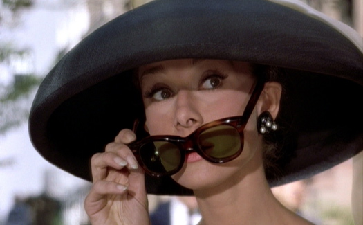 BreakfastatTiffanys AudreyHepburn blackhatsunglasses