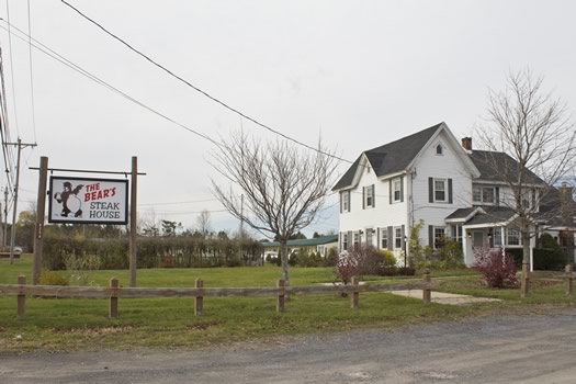 Duanesburg_bears_steakhouse.jpg