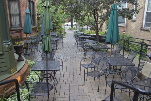 Iron_Gate_Cafe_courtyard.jpg