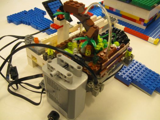 Lego hydro power station.jpg