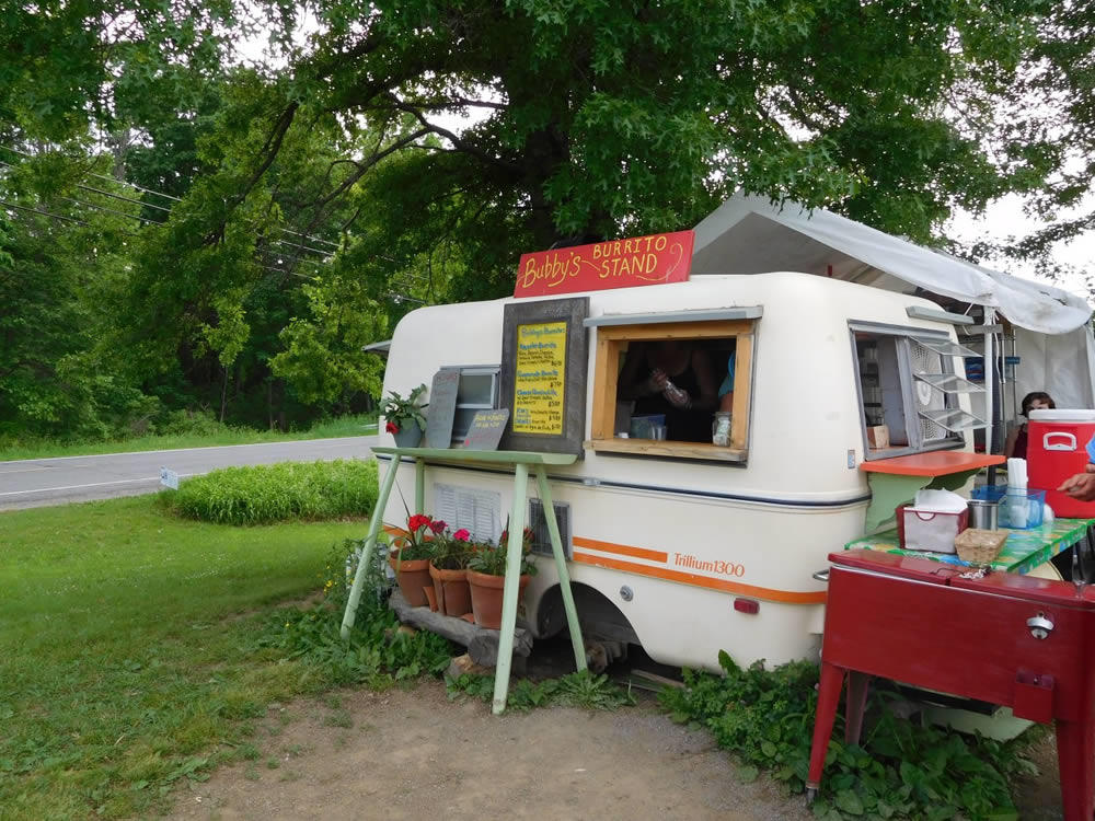 Mid-Hudson_Valley_Julie_Madsen_bubbys_burrito_stand_red_hook_.jpg