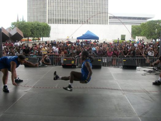 Nanny's Double Dutch 12 African American Day at the plaza.jpg
