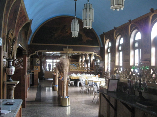 Paradiso Boulevard Cafeteria