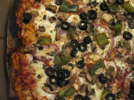 TOP2013 DeFazios veggie pizza closeup 