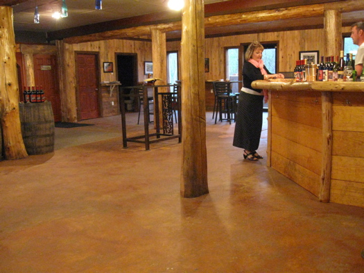 Tasting room lg.JPG