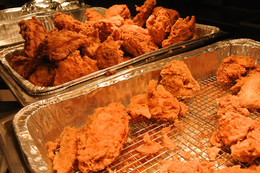 Track_food_Hatties_fried_chicken.jpg