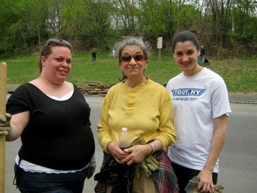 Troy Earth Day cleanup:photo credit Mary Rynasko.jpg