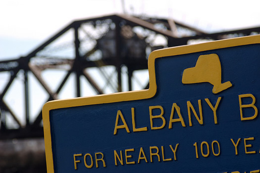 albany b sign