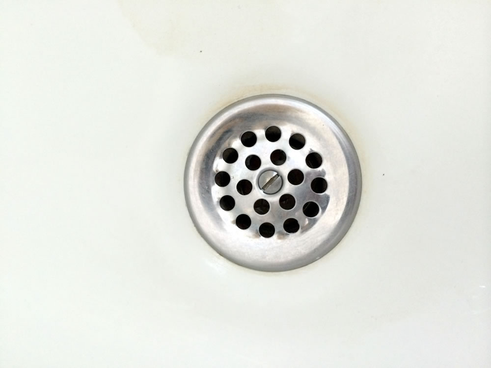 bathroom tub drain