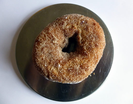 bella_napoli_cinnamon_sugar_cake_donut.jpg