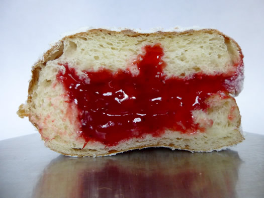 best_dozen_cookie_factory_strawberry_jelly_donut_cross_section.jpg