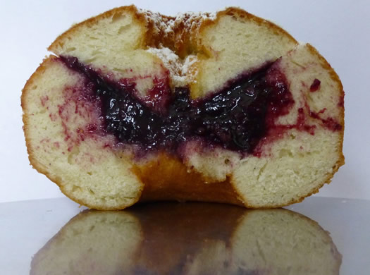 best_dozen_nibble_Blackberry_Cassis_-_Cross_Section.jpg