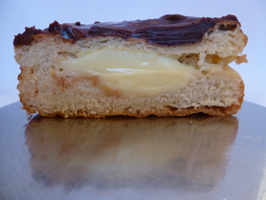 best_dozen_shoprite_boston_cream_cross-section.jpg