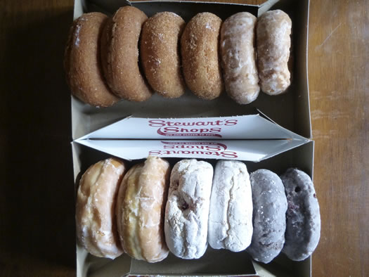 best_dozen_stewarts_donuts_in_box.jpg