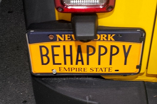 bumper_gawking_BEHAPPPY_via_Chuck.jpg