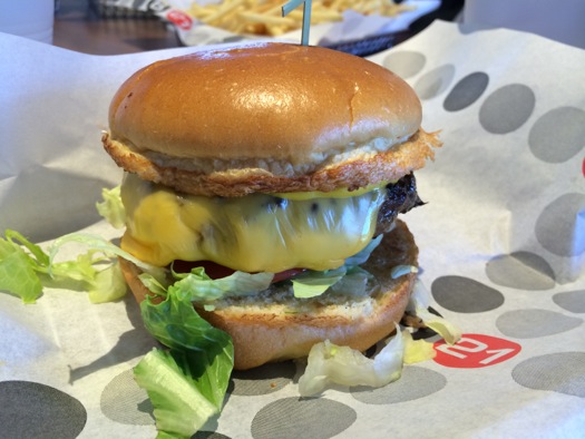 burger_chain_tasting_burger21_burger.jpg