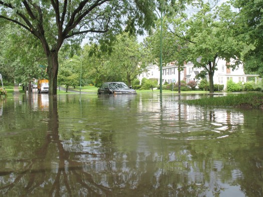 car submerged on Manning wide shot