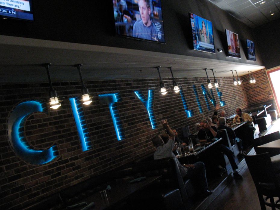 city_line_bar_grill_08.jpg