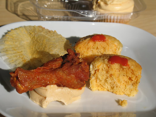 coccadotts_buffalo_wing_cupcake_deconstructed.jpg