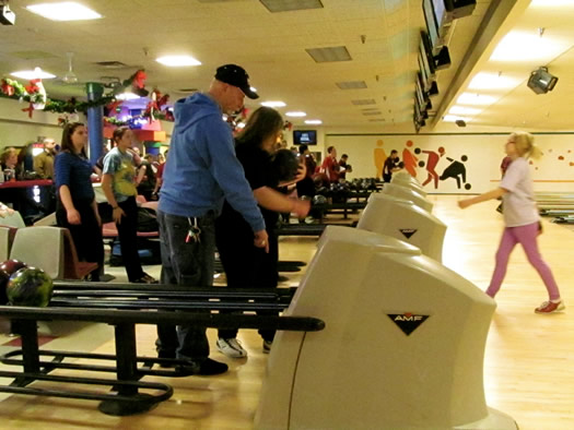 colonie_high_school_bowling_girls_coaching.jpg