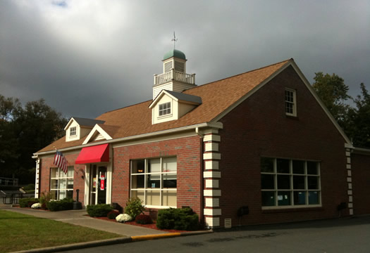 friendlys exterior