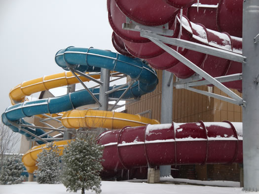 Indoor Water Parks: A Perfect Warm Getaway