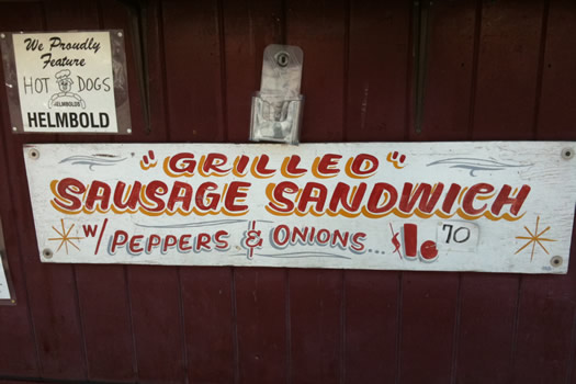 Gus's sausage sandwich sign