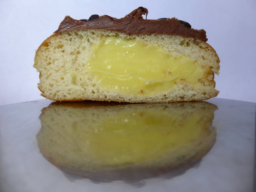 hannaford_best_dozen_boston_cream_donut_cross_section.jpg