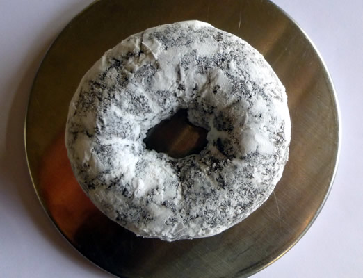 hannaford_best_dozen_powdered_chocolate_donut.jpg