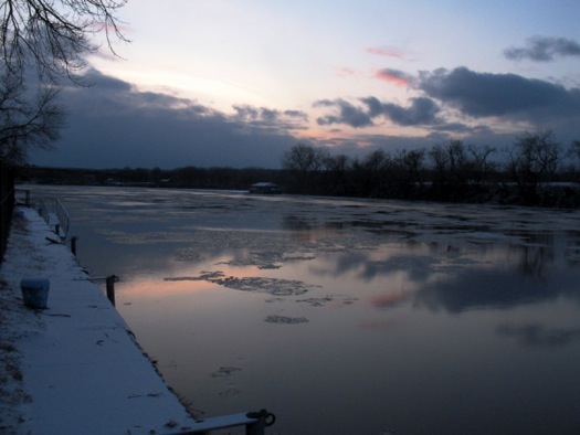 hudson river troy ice 2015-01-06